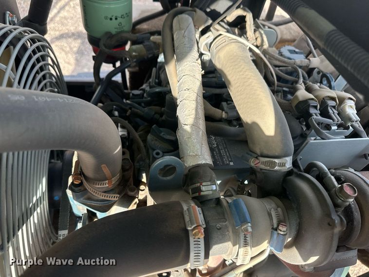 image for item IU9069 Sullair 185D  air compressor