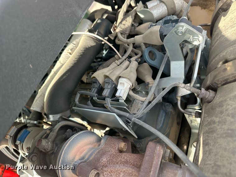 image for item IU9069 Sullair 185D  air compressor