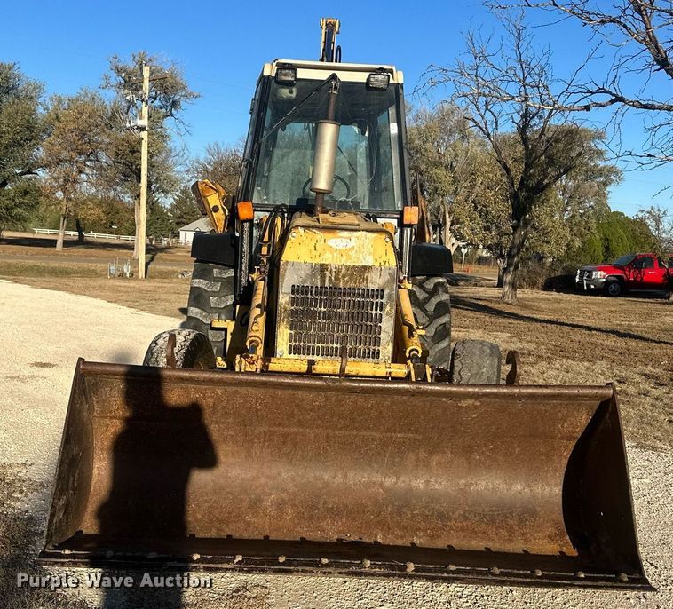 image for item IU9092 1993 Ford New Holland 555D  backhoe