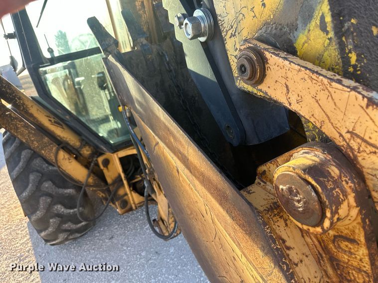 image for item IU9092 1993 Ford New Holland 555D  backhoe