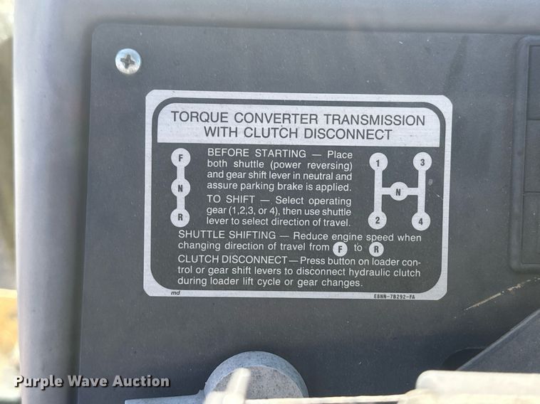 image for item IU9092 1993 Ford New Holland 555D  backhoe