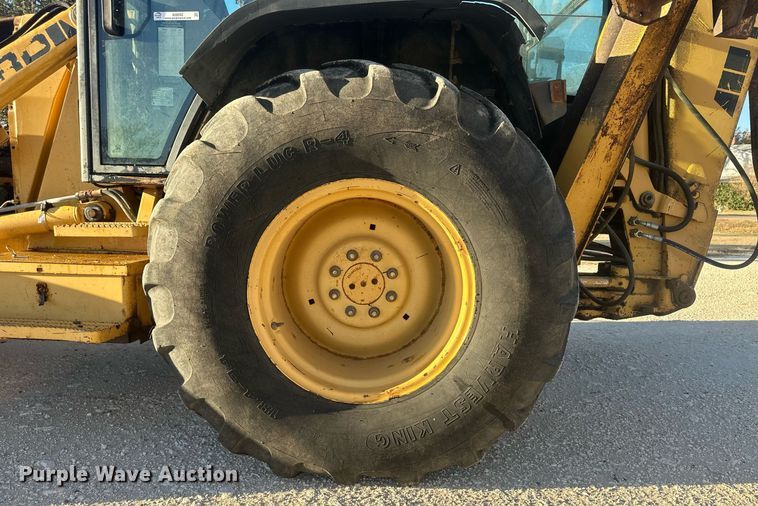 image for item IU9092 1993 Ford New Holland 555D  backhoe