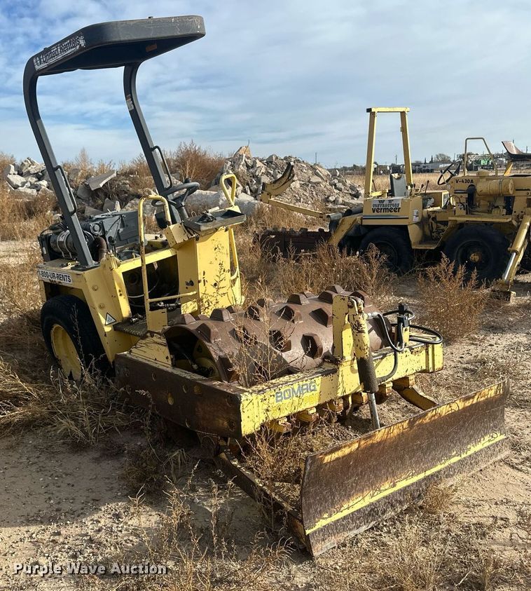 image for item IU9098 Bomag BW124PDB  single drum vibratory roller