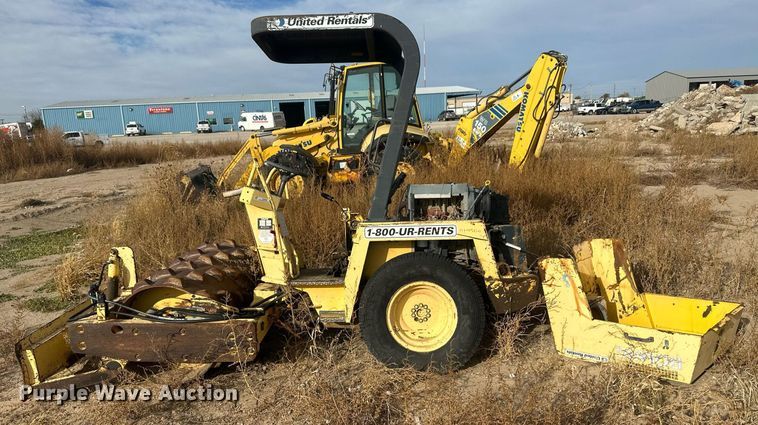 image for item IU9098 Bomag BW124PDB  single drum vibratory roller