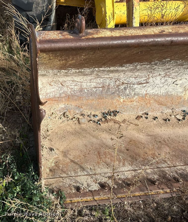 image for item IU9099 2003 Komatsu WB150AWS  backhoe