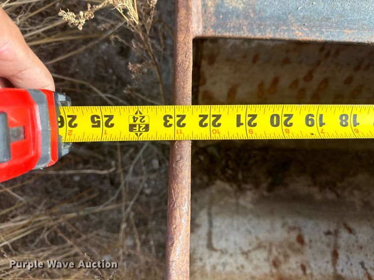 image for item IU9099 2003 Komatsu WB150AWS  backhoe