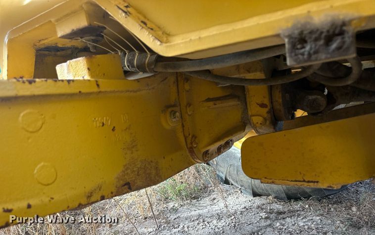image for item IU9099 2003 Komatsu WB150AWS  backhoe
