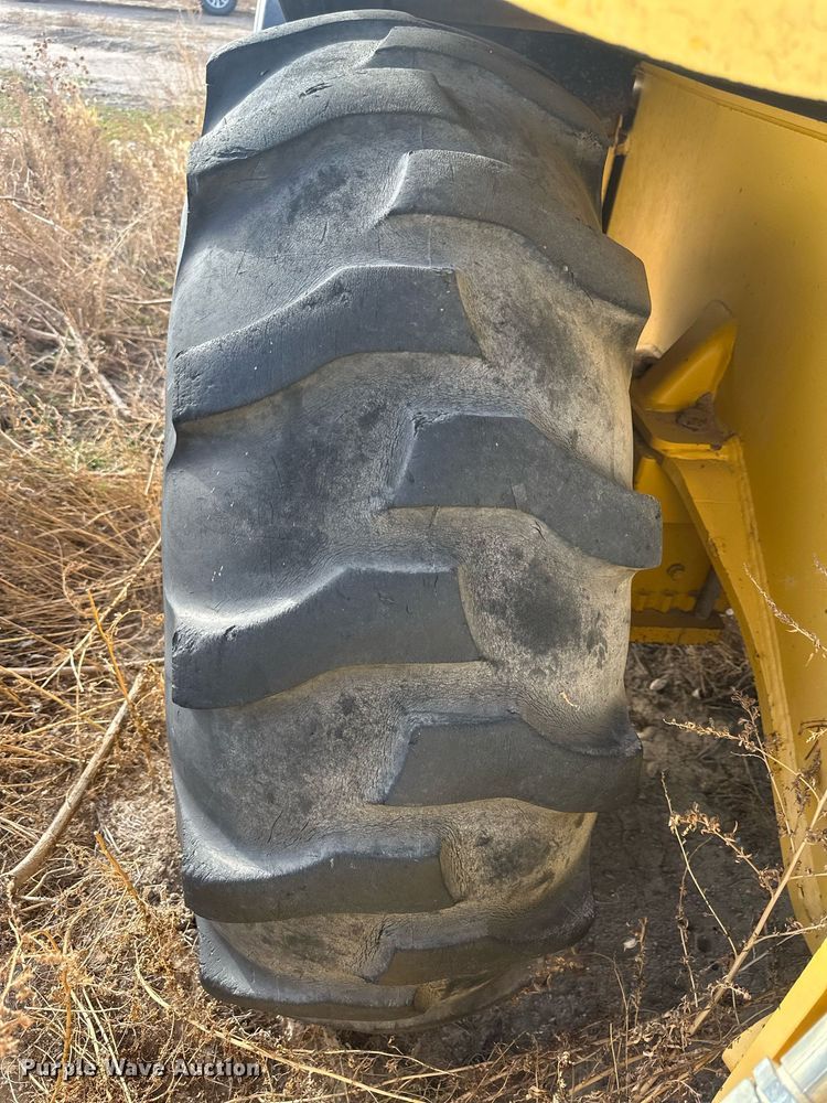 image for item IU9099 2003 Komatsu WB150AWS  backhoe