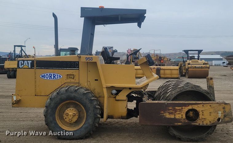 image for item JG9617 1998 Caterpillar CP-433C  single drum vibratory roller