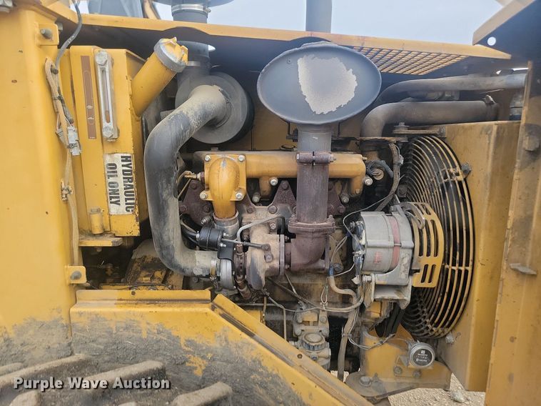 image for item JG9617 1998 Caterpillar CP-433C  single drum vibratory roller