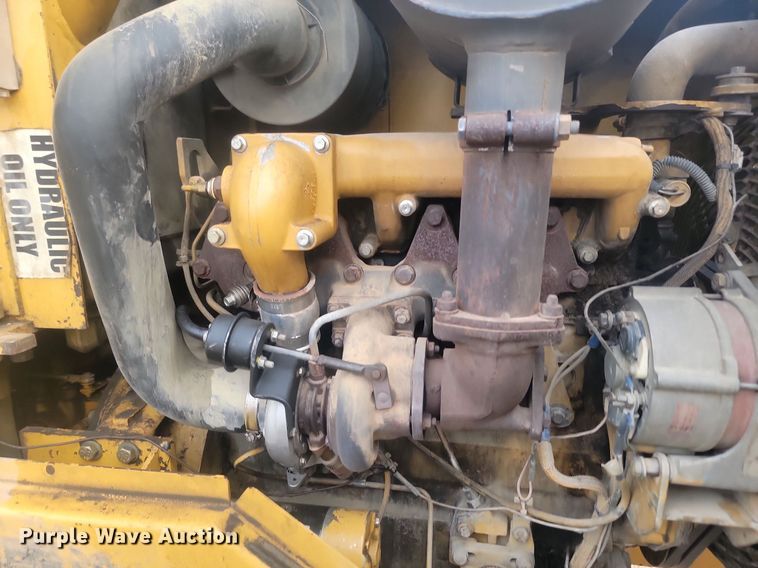 image for item JG9617 1998 Caterpillar CP-433C  single drum vibratory roller