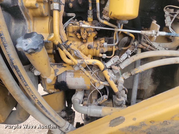 image for item JG9617 1998 Caterpillar CP-433C  single drum vibratory roller