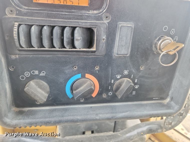 image for item JG9618 Caterpillar D6N XL  dozer