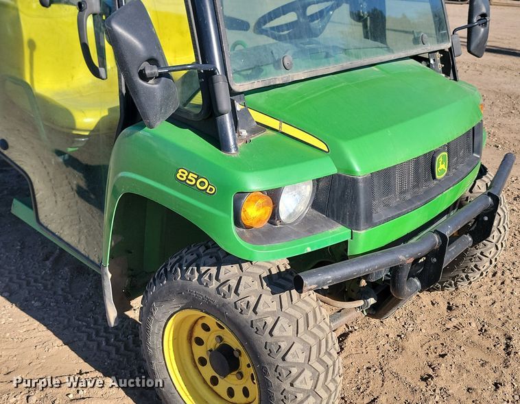 image for item JG9619 John Deere Gator XUV 850D  utility vehicle