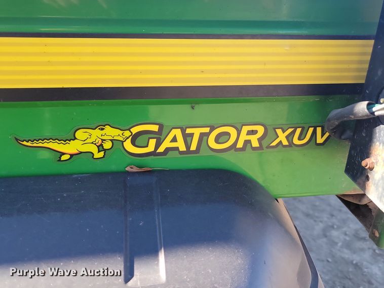 image for item JG9619 John Deere Gator XUV 850D  utility vehicle
