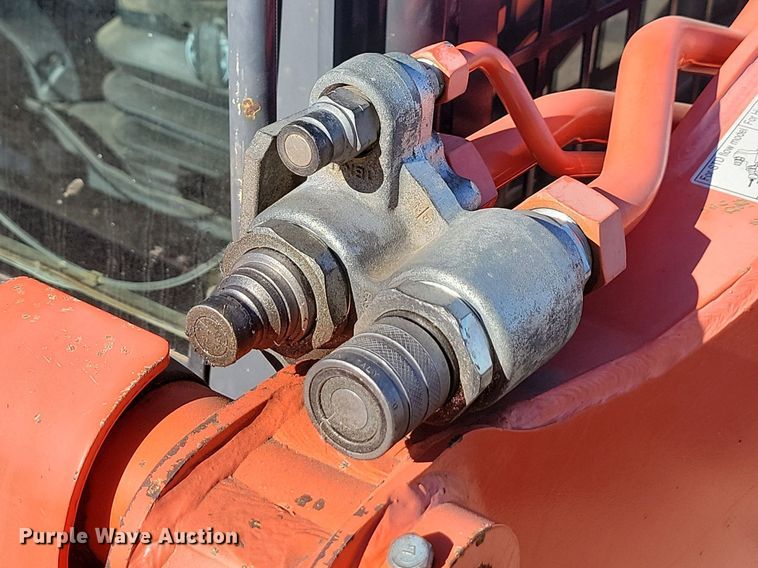 image for item JG9621 Kubota SVL 75-2  tracked skid steer loader