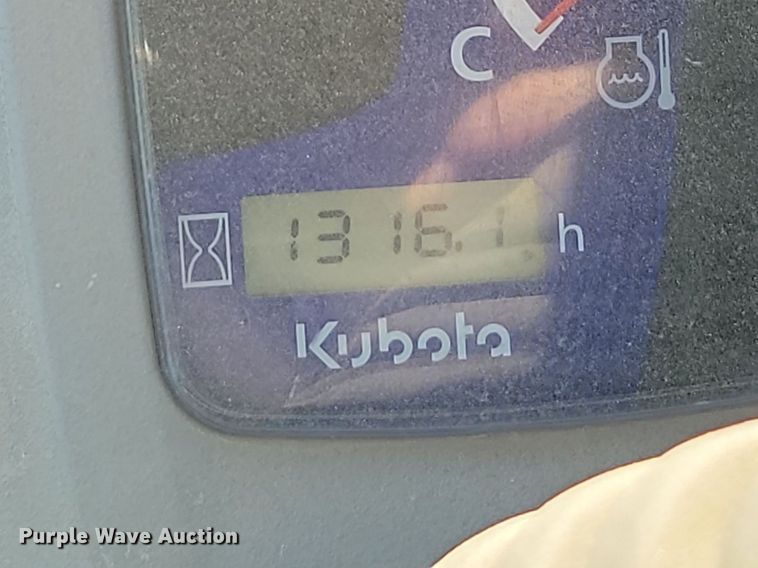 image for item JG9621 Kubota SVL 75-2  tracked skid steer loader