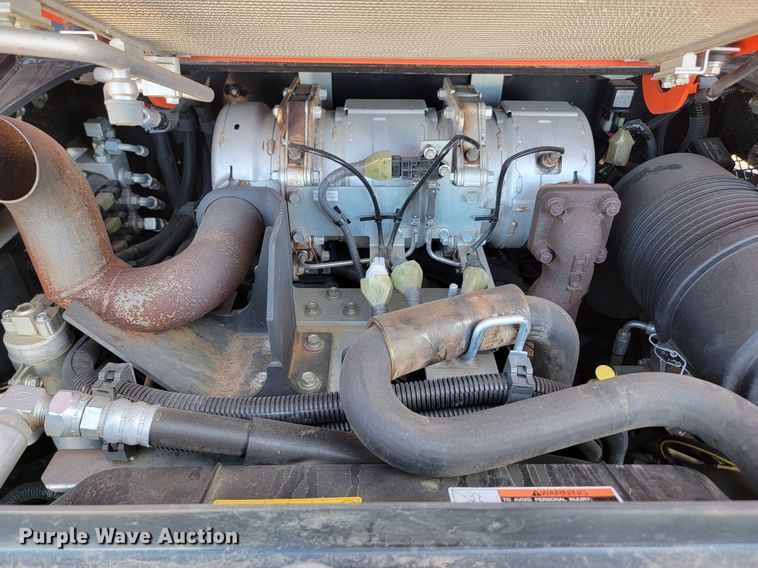 image for item JG9621 Kubota SVL 75-2  tracked skid steer loader