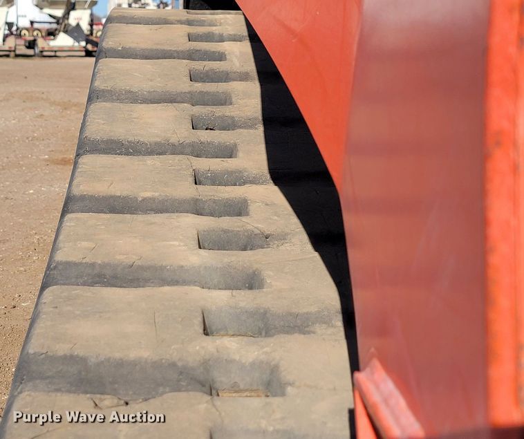 image for item JG9621 Kubota SVL 75-2  tracked skid steer loader