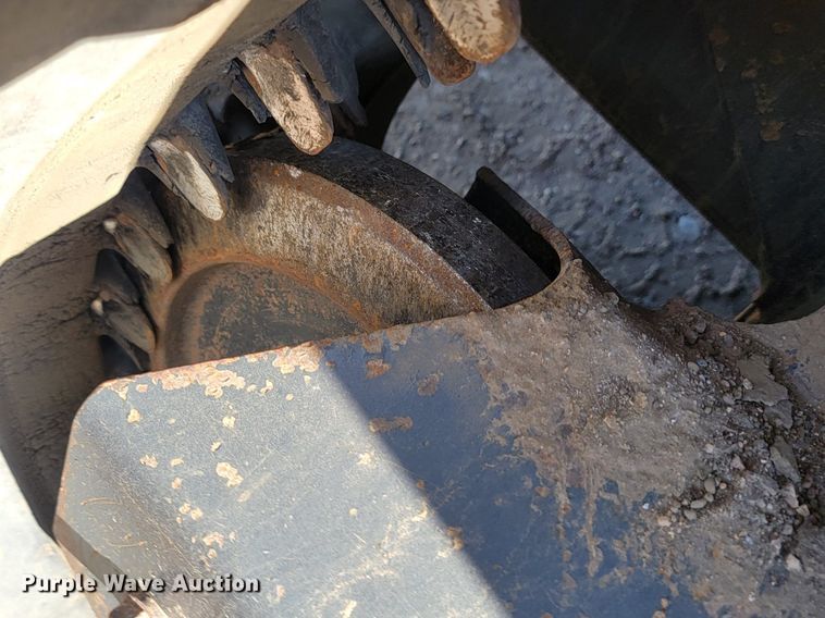 image for item JG9621 Kubota SVL 75-2  tracked skid steer loader