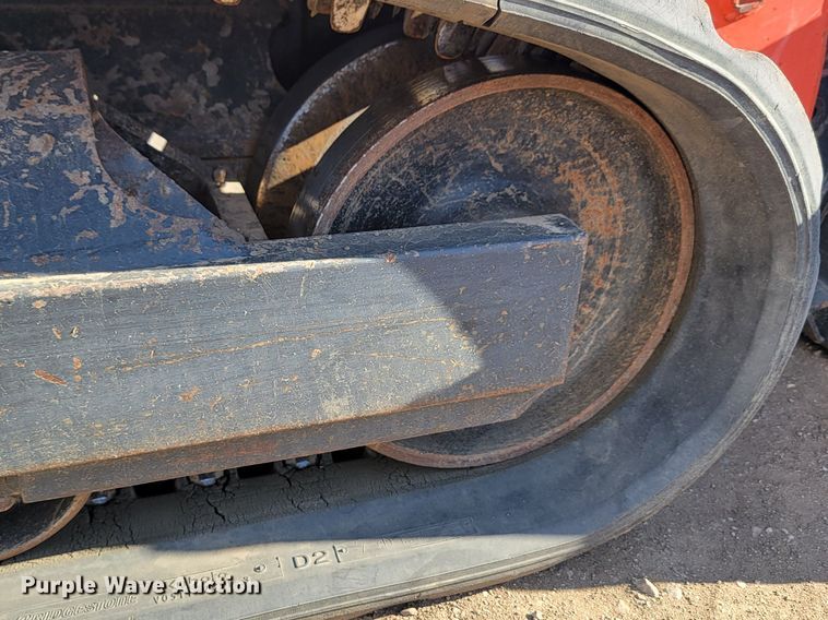 image for item JG9621 Kubota SVL 75-2  tracked skid steer loader