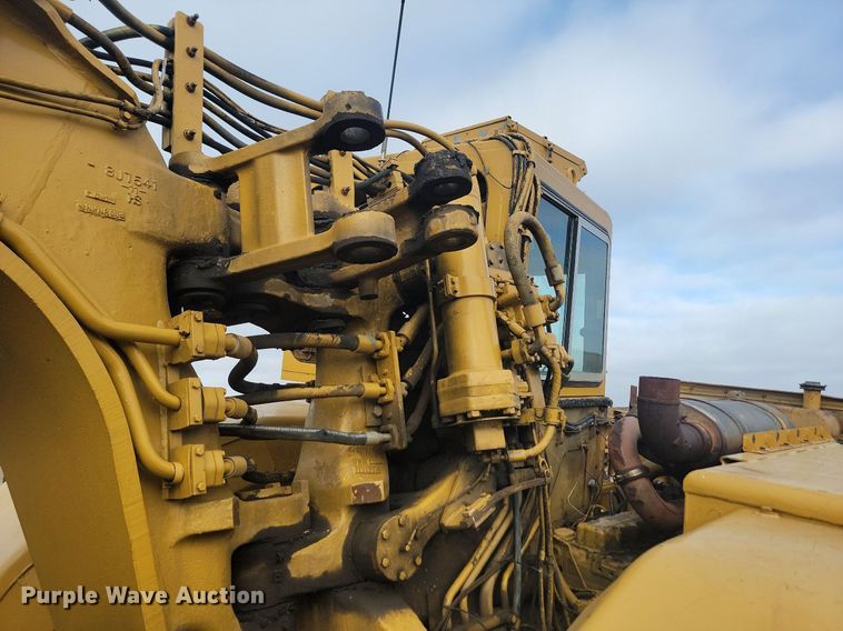 image for item JG9623 1983 Caterpillar 627B  conventional scraper