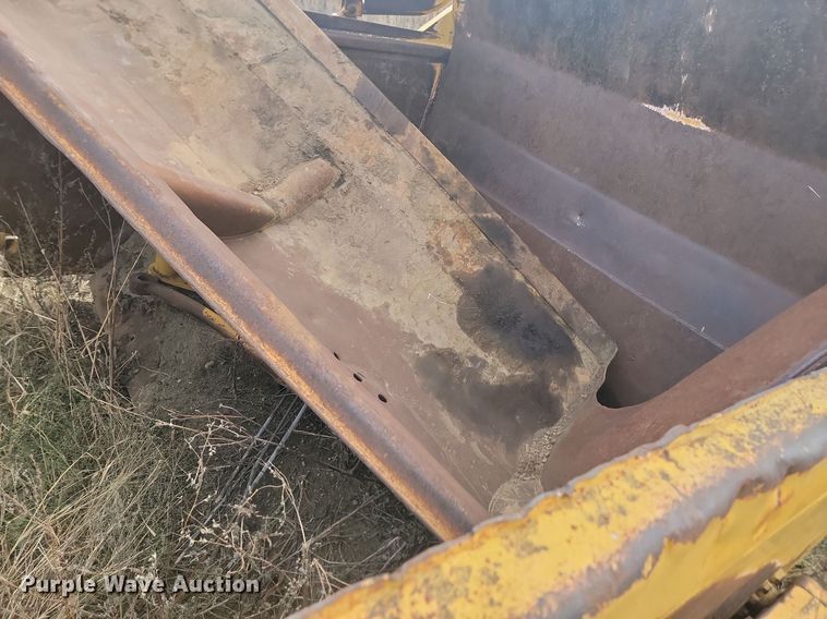 image for item JG9623 1983 Caterpillar 627B  conventional scraper