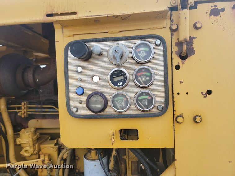 image for item JG9623 1983 Caterpillar 627B  conventional scraper