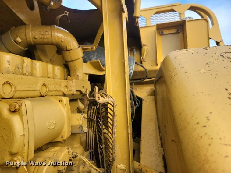 image for item JG9623 1983 Caterpillar 627B  conventional scraper