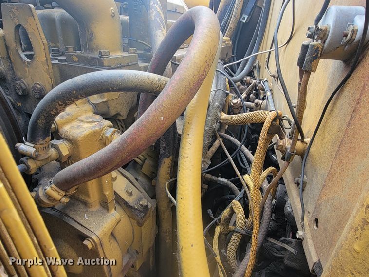 image for item JG9623 1983 Caterpillar 627B  conventional scraper