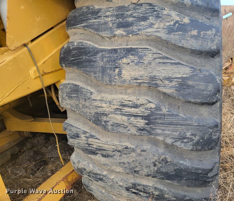 image for item JG9623 1983 Caterpillar 627B  conventional scraper