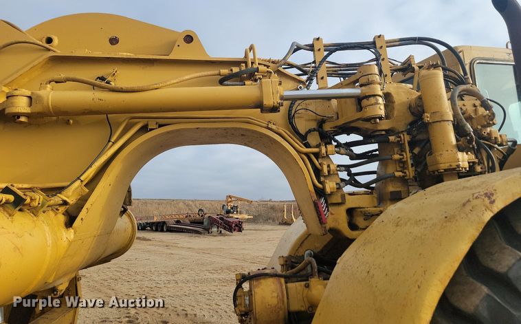 image for item JG9625 1982 Caterpillar 627B  conventional scraper