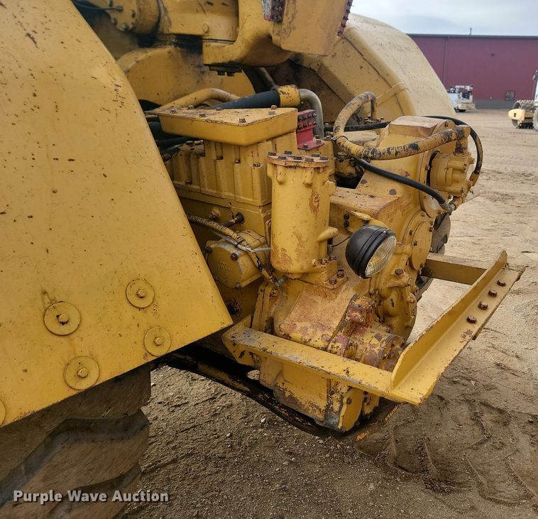 image for item JG9625 1982 Caterpillar 627B  conventional scraper