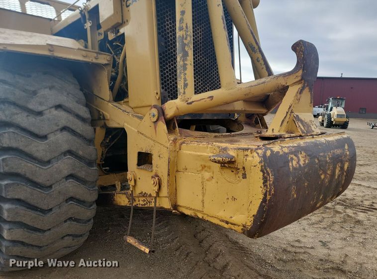 image for item JG9625 1982 Caterpillar 627B  conventional scraper
