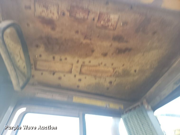 image for item JG9625 1982 Caterpillar 627B  conventional scraper