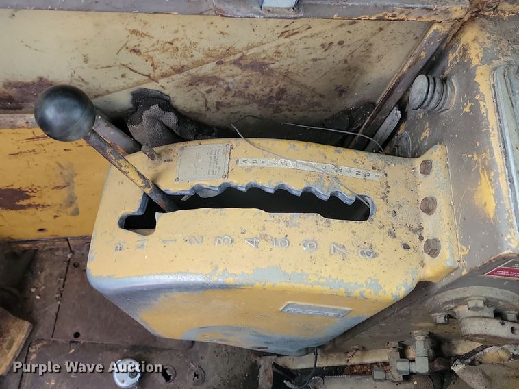 image for item JG9625 1982 Caterpillar 627B  conventional scraper