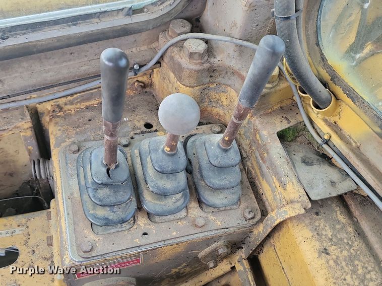 image for item JG9625 1982 Caterpillar 627B  conventional scraper