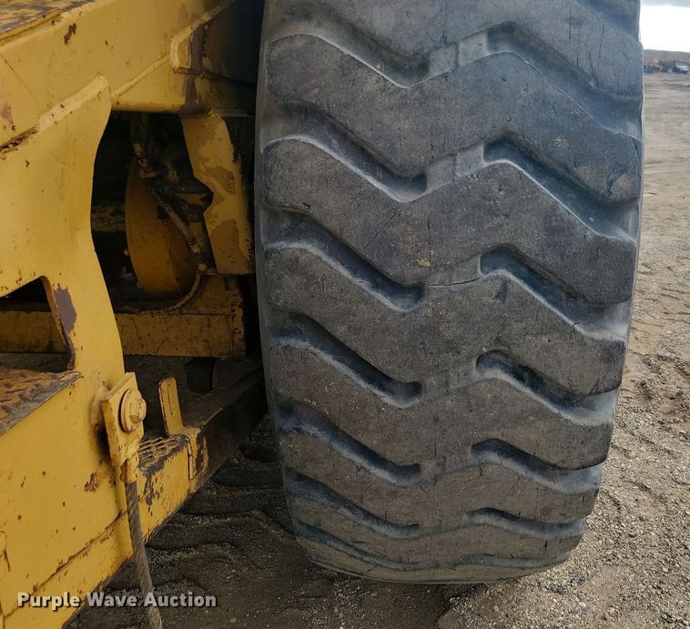 image for item JG9625 1982 Caterpillar 627B  conventional scraper