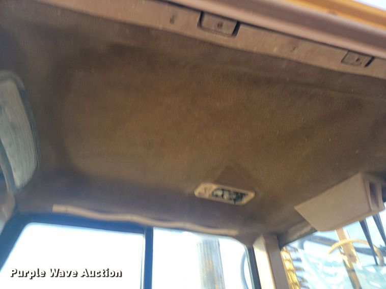 image for item JG9626 1989 Caterpillar 627E  conventional scraper