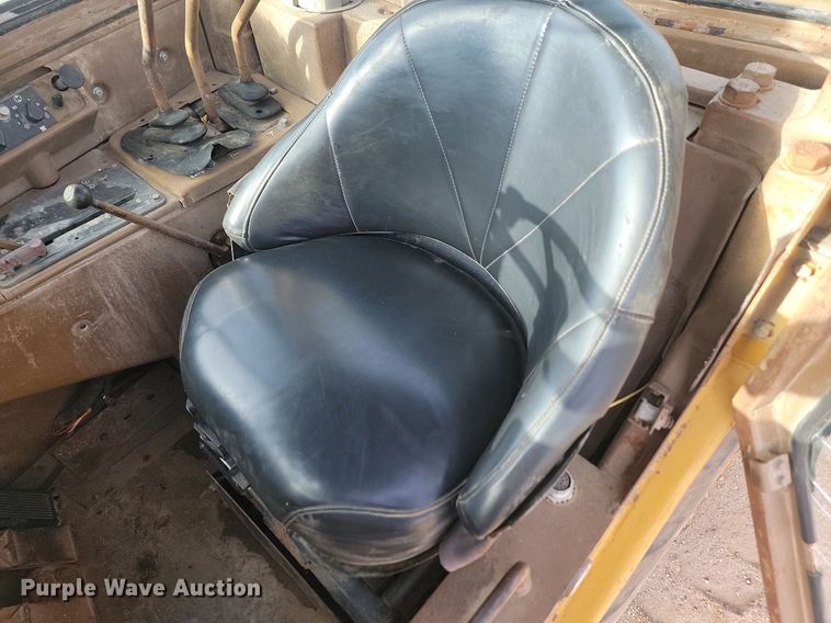 image for item JG9626 1989 Caterpillar 627E  conventional scraper