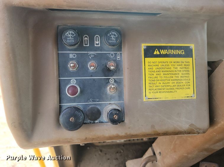 image for item JG9626 1989 Caterpillar 627E  conventional scraper