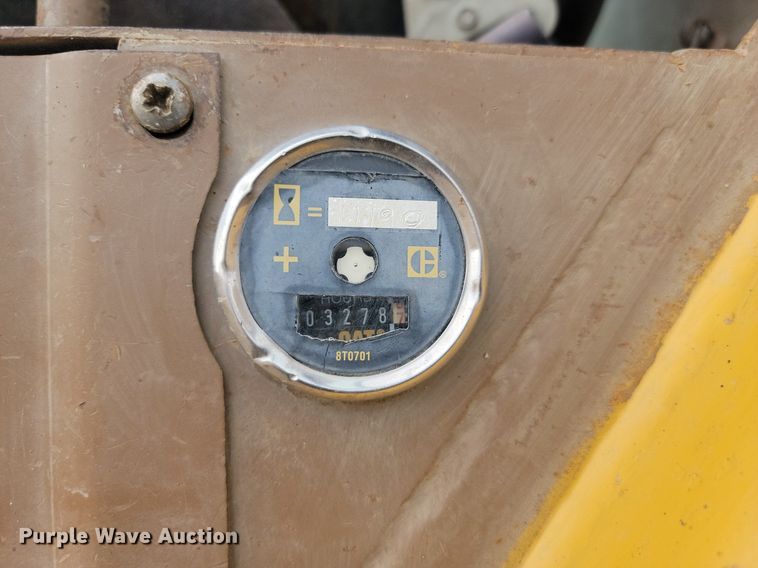 image for item JG9626 1989 Caterpillar 627E  conventional scraper