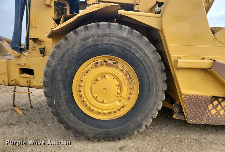 image for item JG9626 1989 Caterpillar 627E  conventional scraper