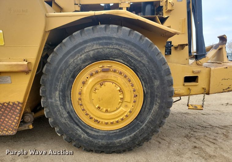 image for item JG9626 1989 Caterpillar 627E  conventional scraper