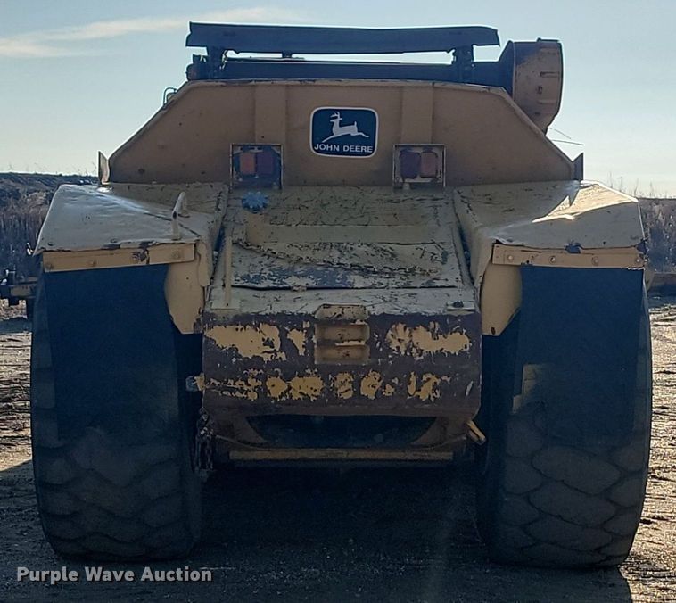 image for item JG9627 1995 John Deere 862B  elevating scraper