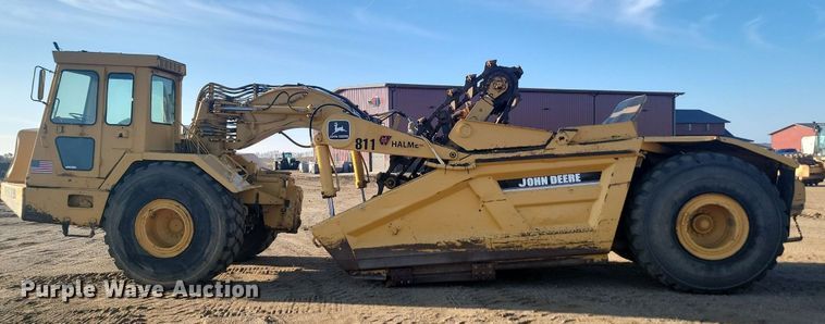 image for item JG9627 1995 John Deere 862B  elevating scraper