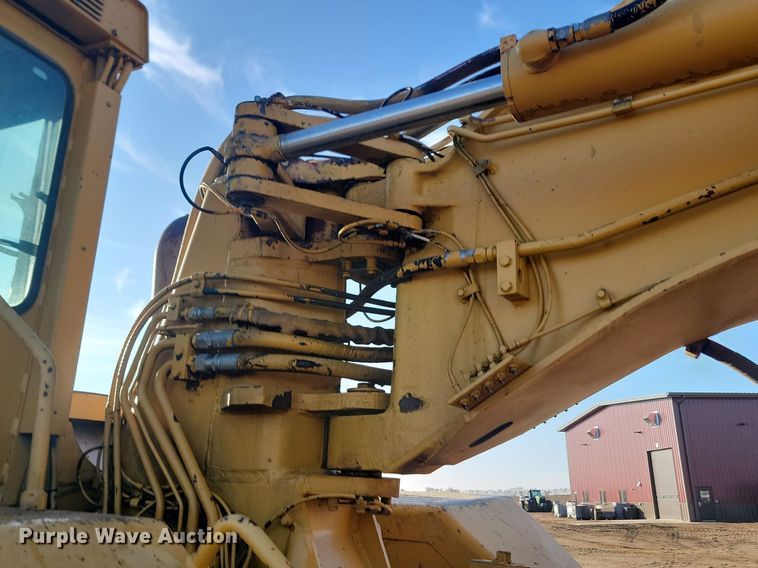 image for item JG9627 1995 John Deere 862B  elevating scraper