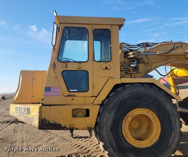 image for item JG9627 1995 John Deere 862B  elevating scraper