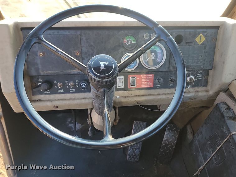 image for item JG9627 1995 John Deere 862B  elevating scraper