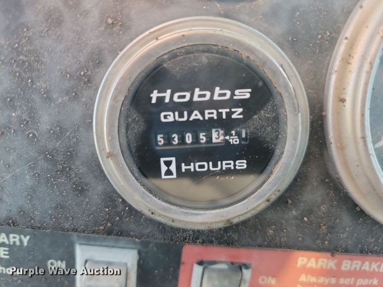 image for item JG9627 1995 John Deere 862B  elevating scraper